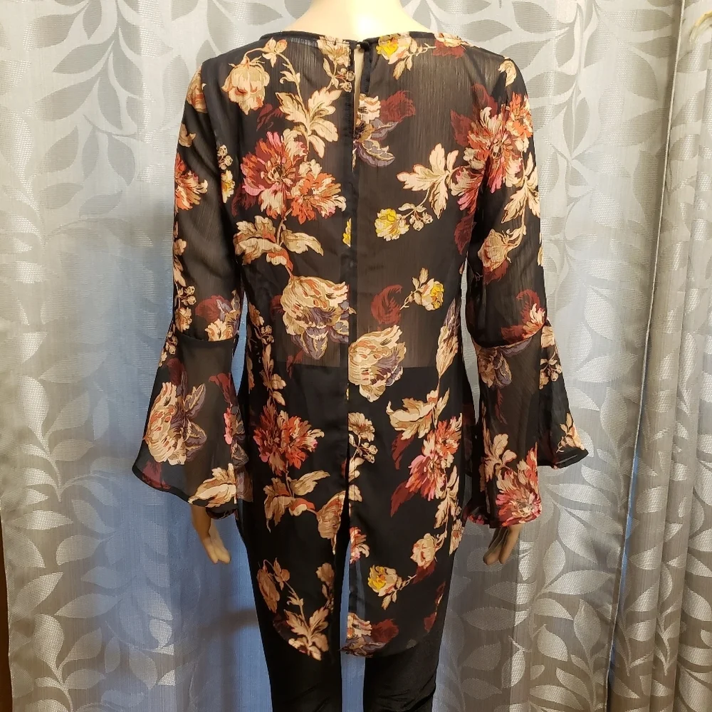 Black Floral Sheer Blouse Size - Picture 4 of 13